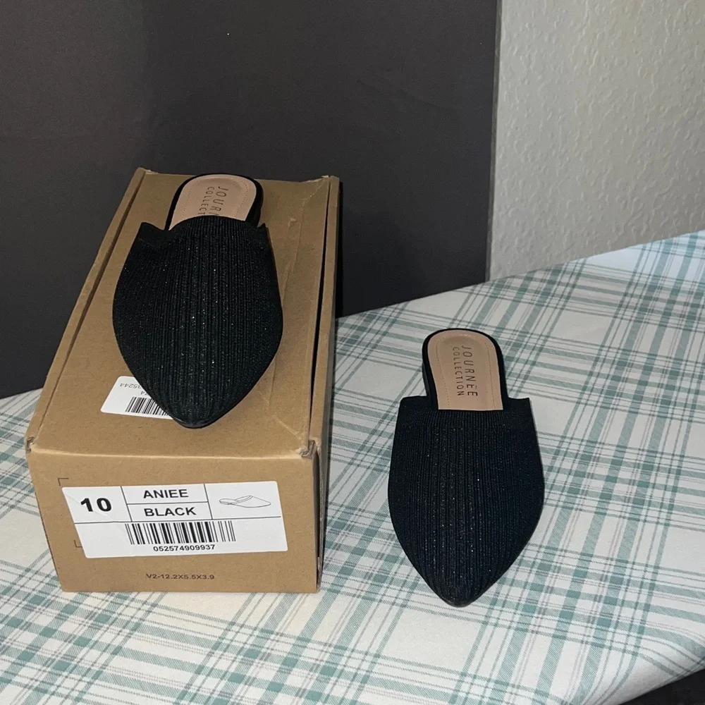 Journee Collection Black Women's Mules - Picture 1 of 4